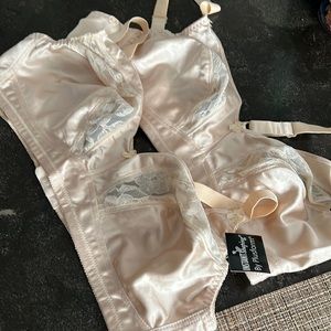 Two new bras size 40B.